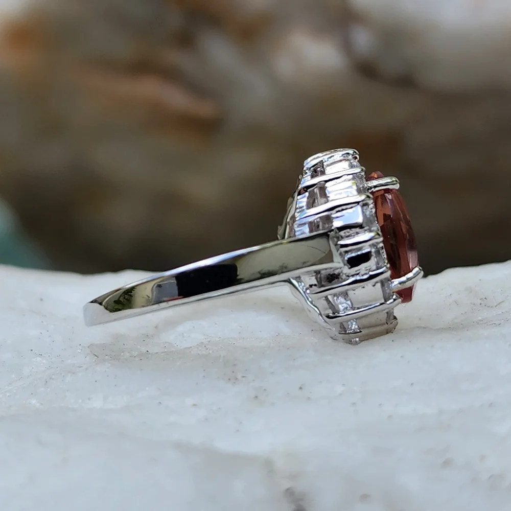Solid Sterling 925 Silver Elegant Ring Alexandrite Stone White Topaz Crystals